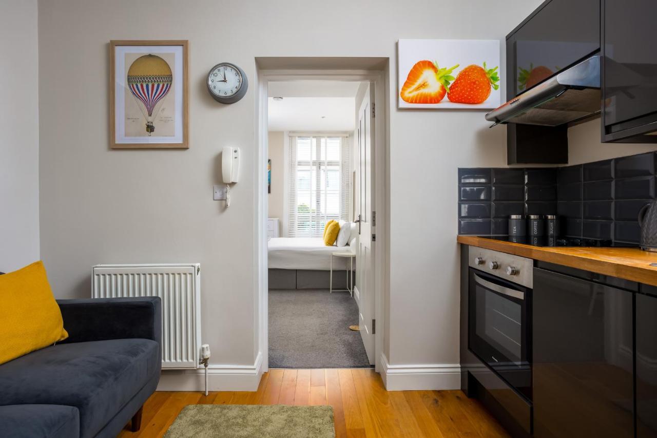 كيلتنهام Contemporary Ground Floor Apartment - Town Centre With Parking! المظهر الخارجي الصورة